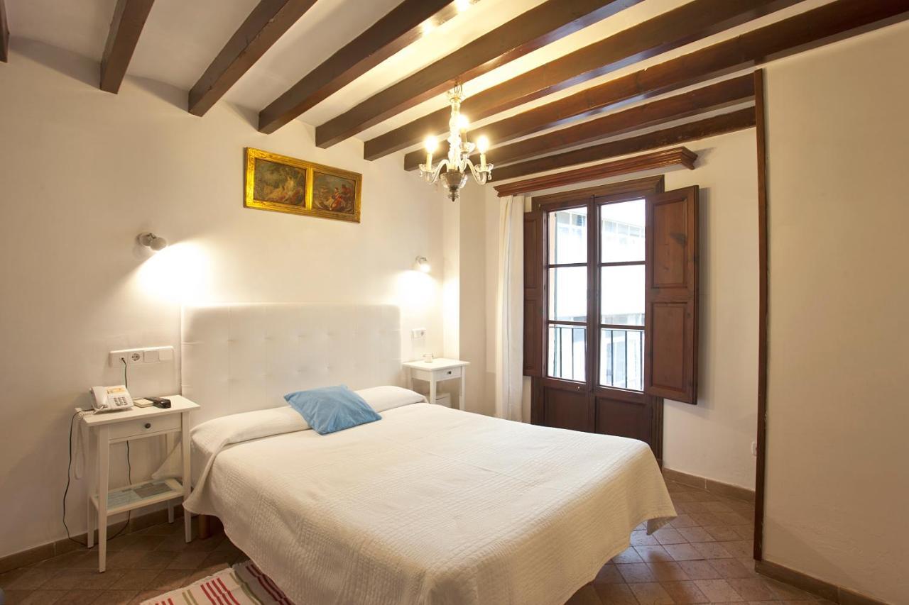 Turismo De Interior Ca Sa Padrina Hotell